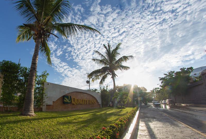 Quality Inn Mazatlán Exteriér fotografie